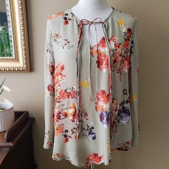Tolani Green Silk Floral Tie Neck Bell Sleeve Tunic Top Size Large - Picture 6 of 11